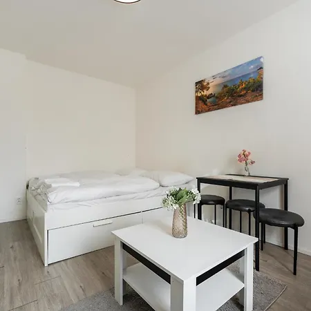 Andel Work & Chill By Rentez Apartment Prague