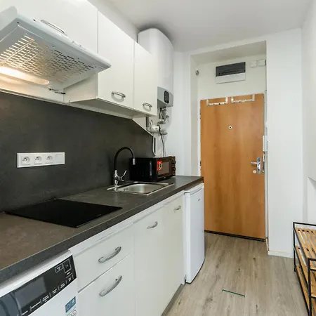 Andel Work & Chill By Rentez Apartment